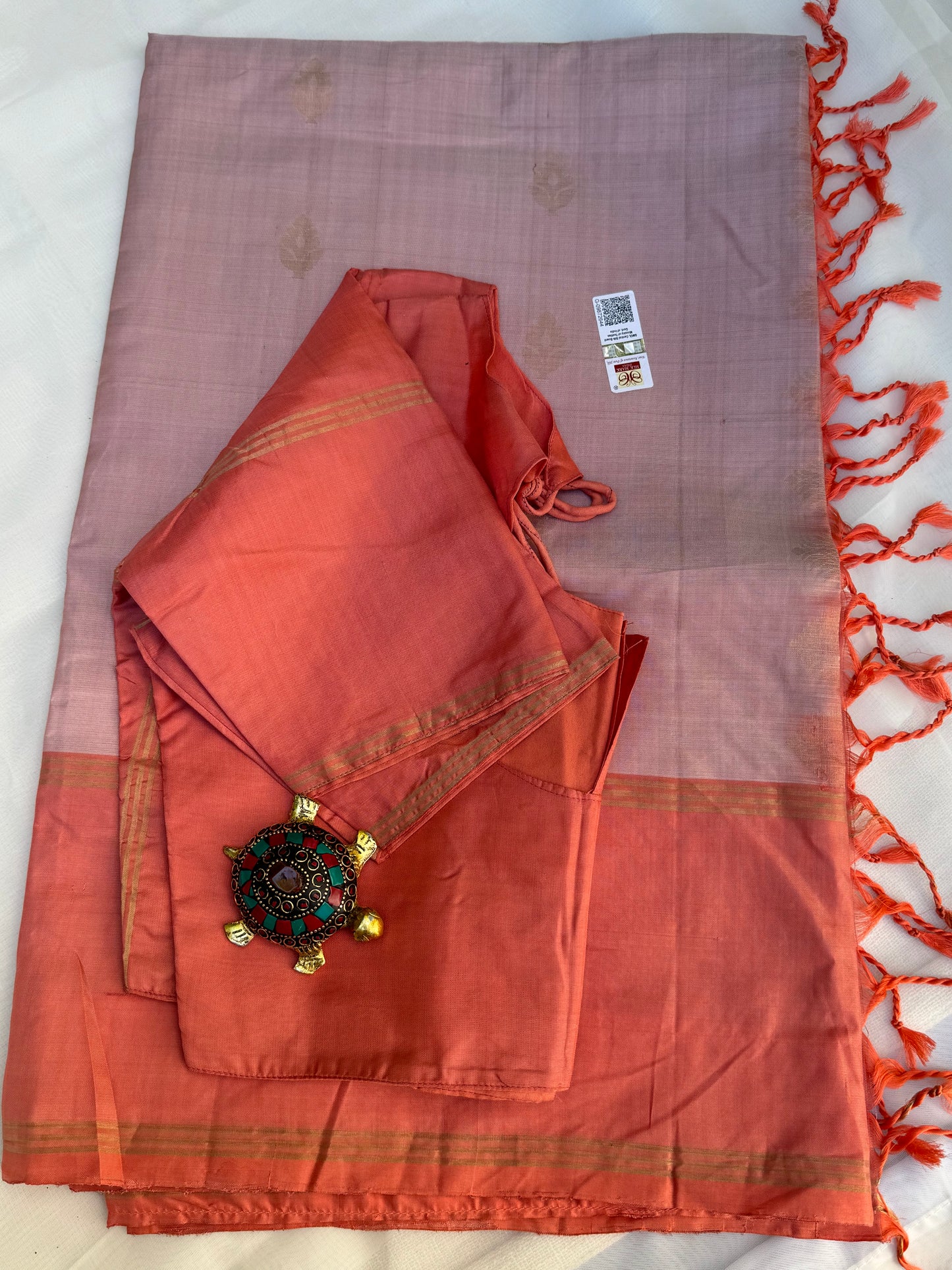 Contemporary Kanjeevaram in Dual tone Peach