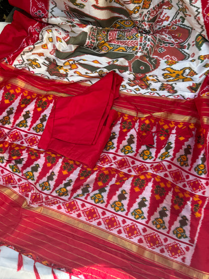 Magestic Elephant weave Ikkath Saree in Pearl White and Red