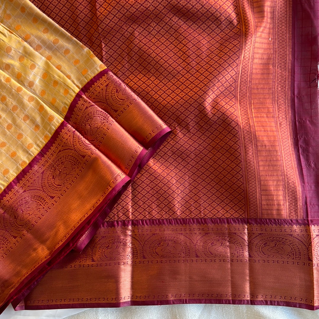 1000 butti saree in Traditional Colors - Beige with Maroon Border