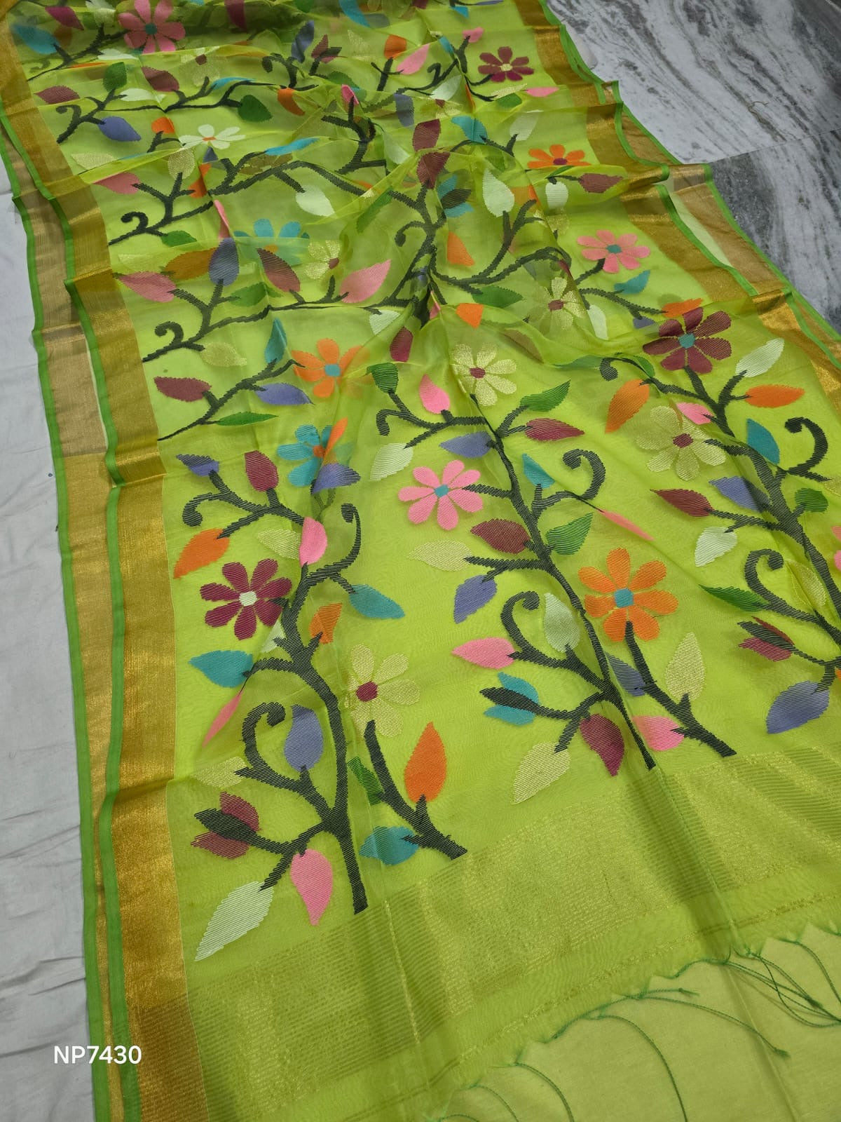 Pure Muslin Jamdani Handloom saree