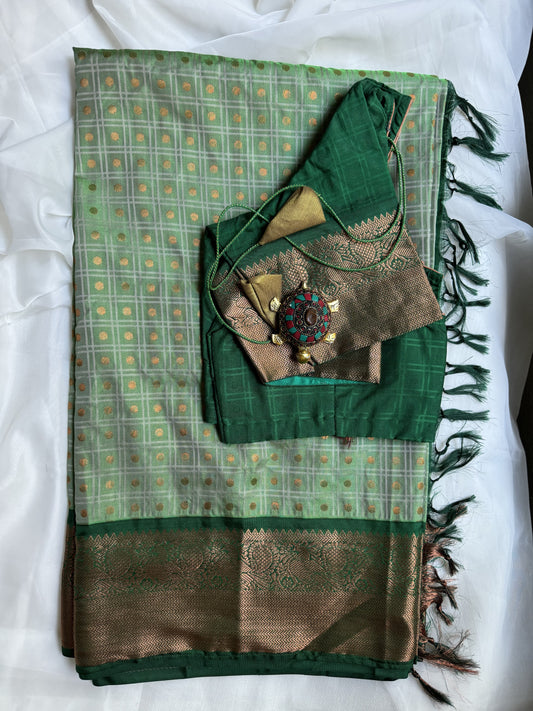 1000 butti saree in Traditional Colors - Green