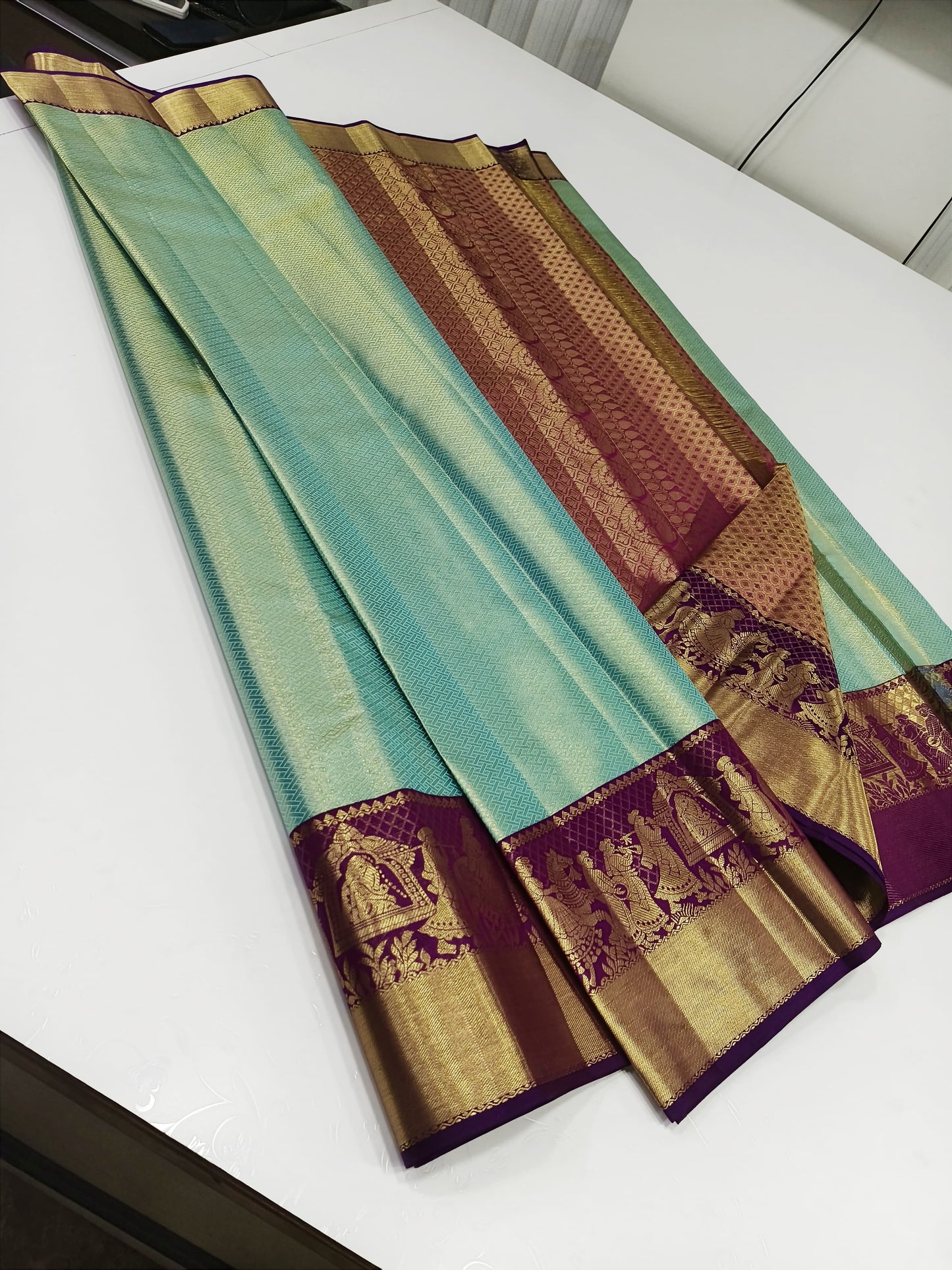 Tissue kanchipuram Saree