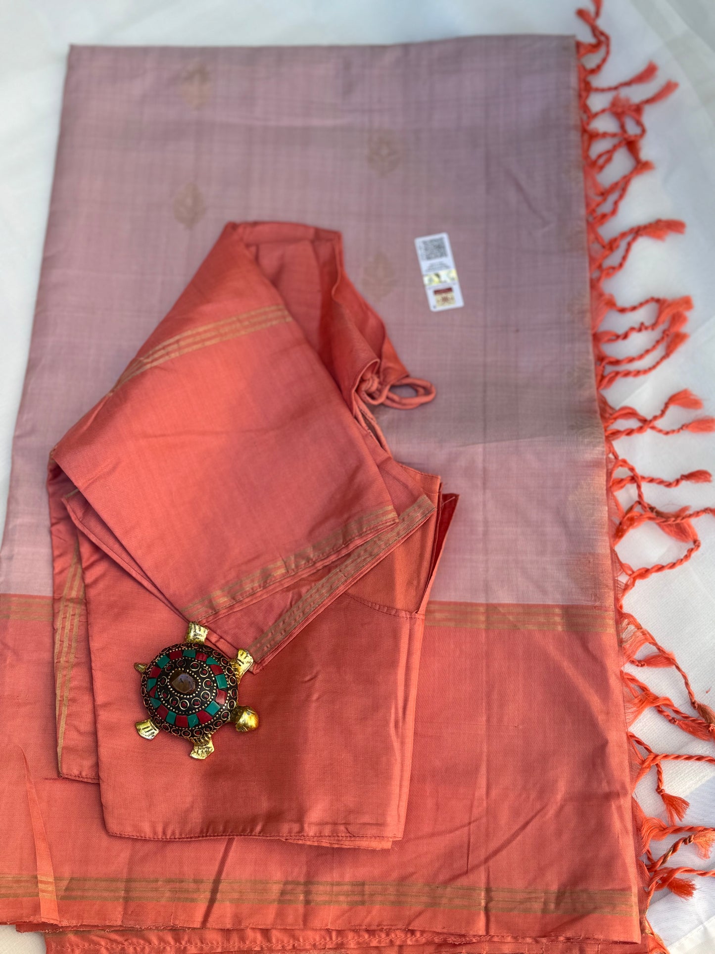 Contemporary Kanjeevaram in Dual tone Peach