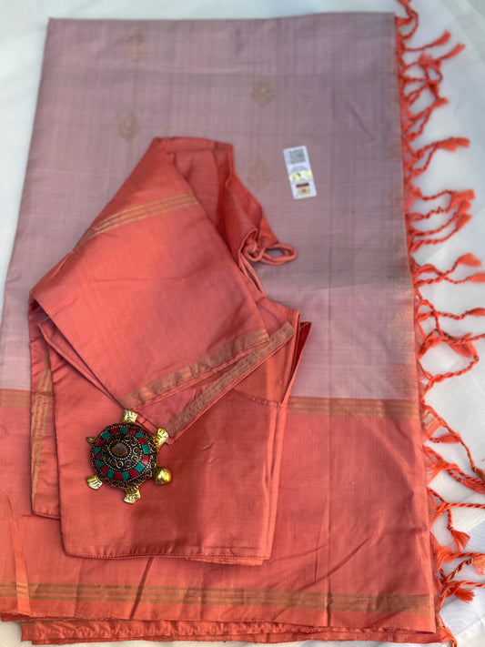 Contemporary Kanjeevaram in Dual tone Peach