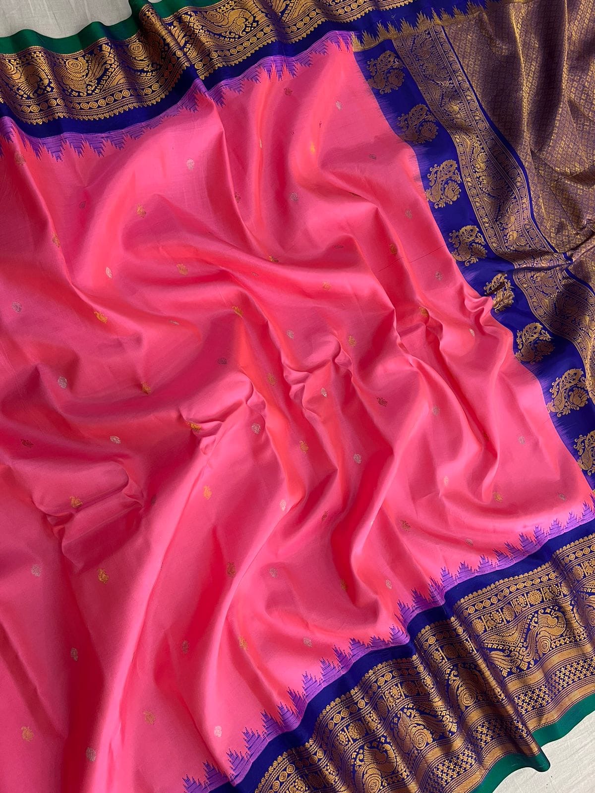 Pure Handloom Gadwal Saree