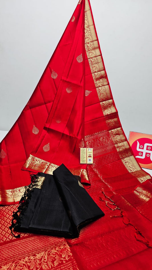 Kanjeevaram Saree in Red