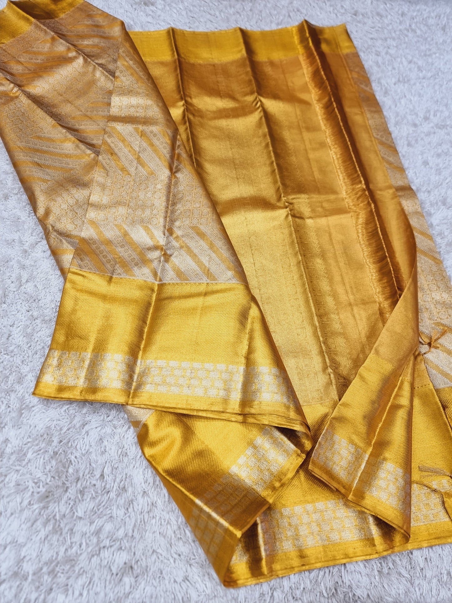 Pure Kanchivaram in Gold Tone