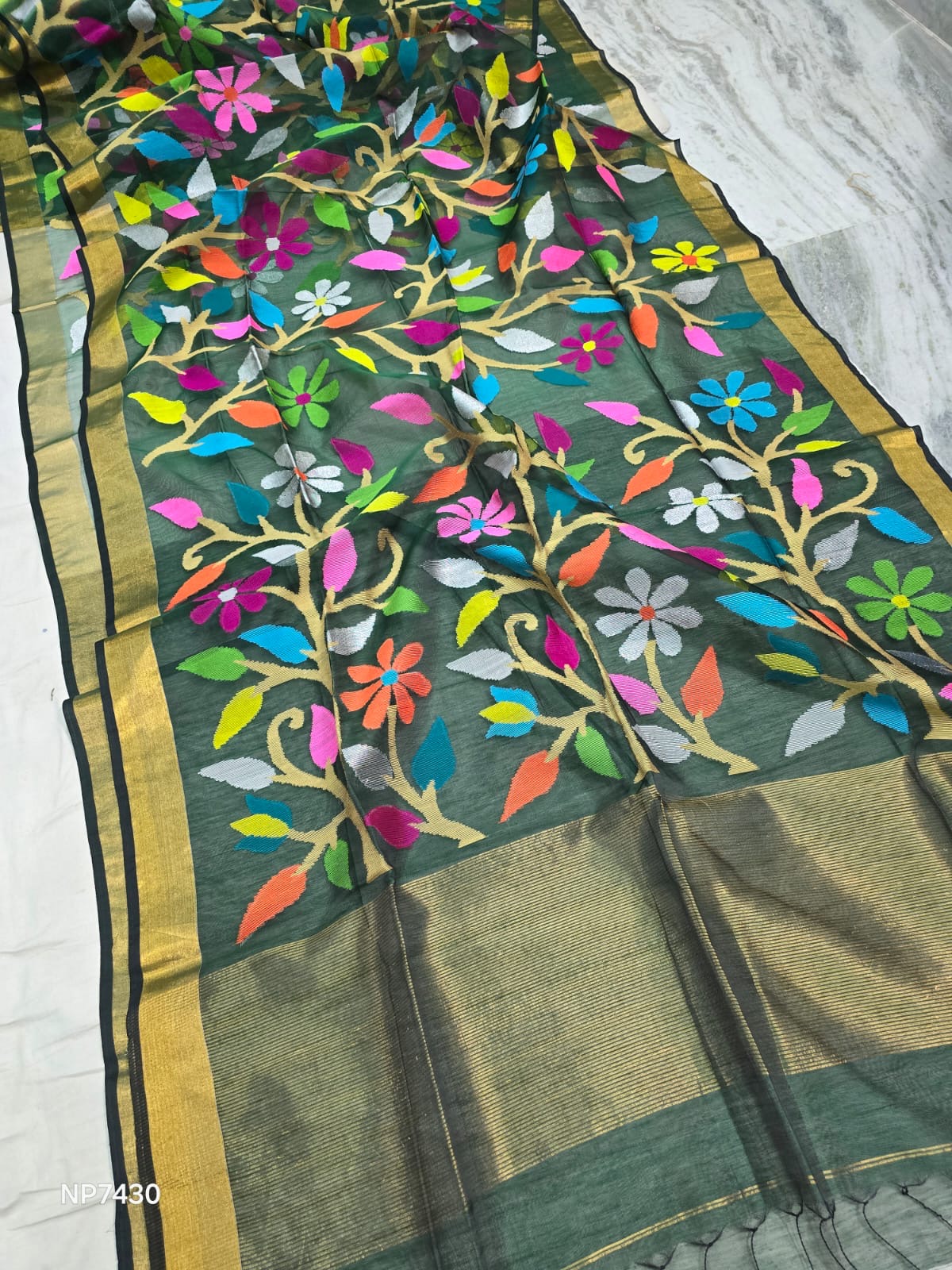 Pure Muslin Jamdani Handloom saree