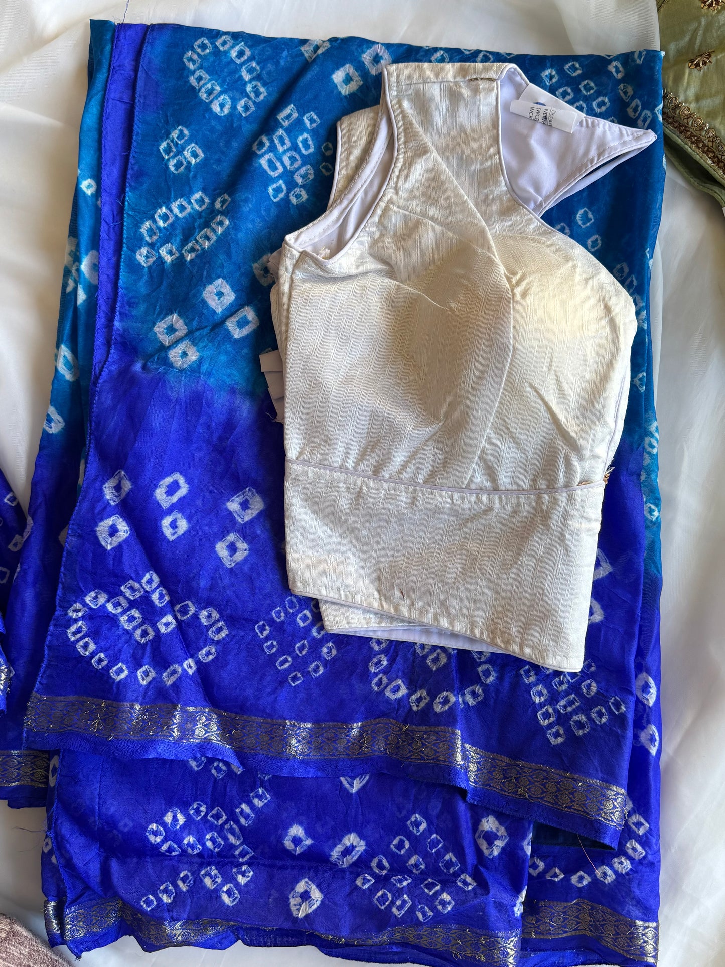 Bandhani Saree in Blue & White