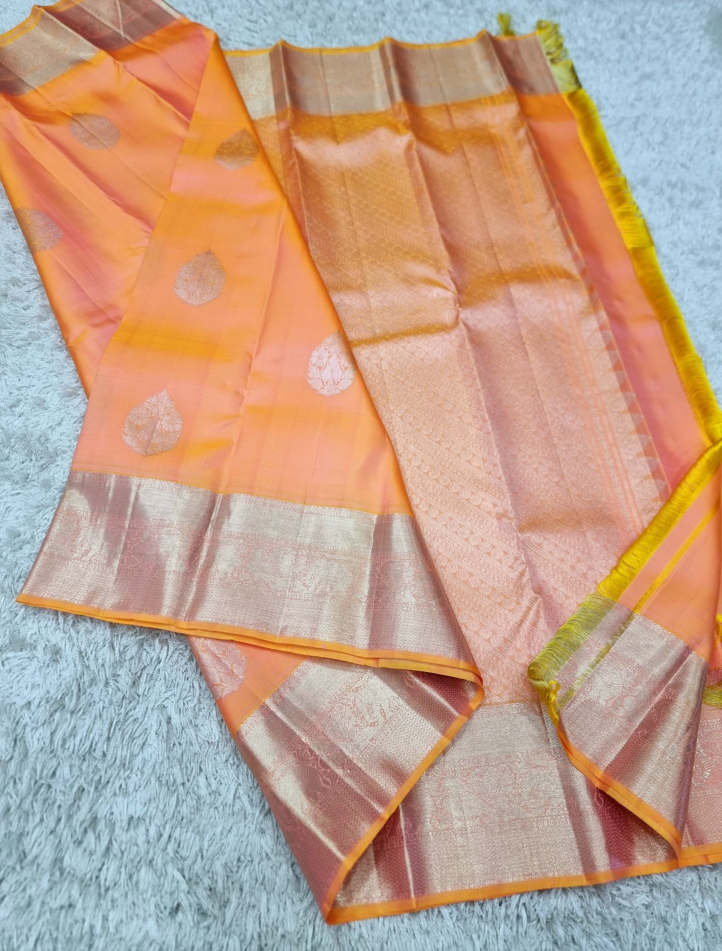 Pure Kanchipuram Sarees with 1 Gram Gold Zari