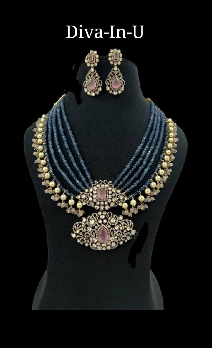 Kundan & Beads Royal Necklace Set (Grey)