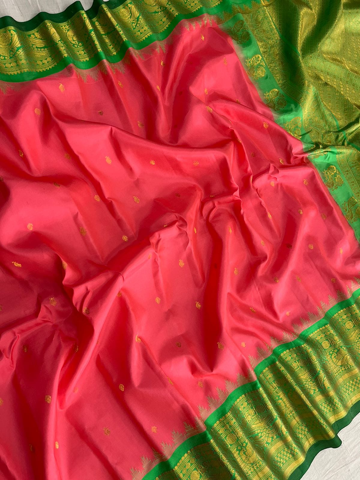 Pure Handloom Gadwal Saree